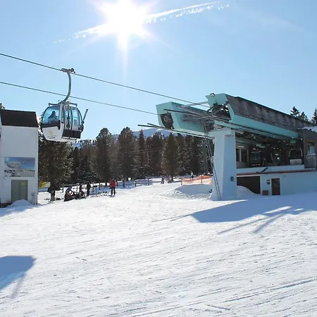 別荘 Spacious Chalet Near Area In Sankt Georgen Ob Murau *